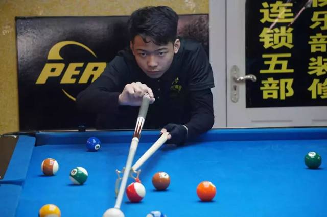 米体：联赛14轮不胜，佛罗伦萨多名球员及其家人遭死亡威胁